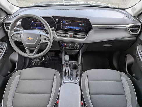 Certified 2025 Chevrolet TrailBlazer LT AWD/4WD image 14