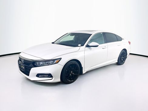 Used 2020 Honda Accord Sport image 3