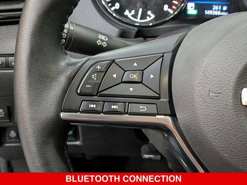 Used 2019 Nissan Rogue SV w/ Sun & Sound Touring Package AWD/4WD image 17