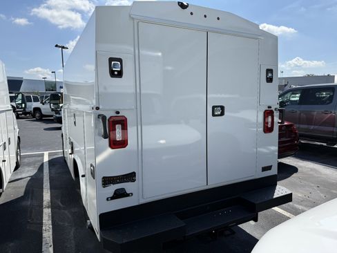 New 2025 Chevrolet Express 3500 w/ Power Convenience Package image 6