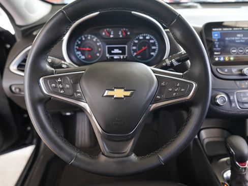 Used 2025 Chevrolet Malibu RS FWD image 11