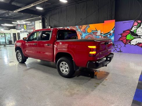Used 2022 Nissan Frontier S w/ Technology Package AWD/4WD image 3