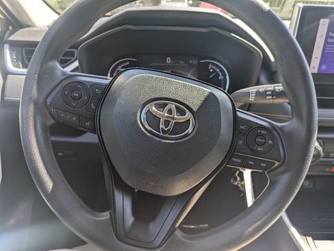 Used 2024 Toyota RAV4 LE AWD/4WD image 20