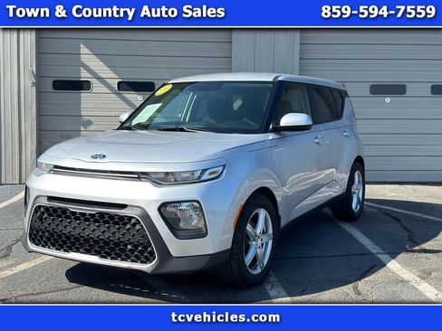 Used 2020 Kia Soul LX FWD image 1