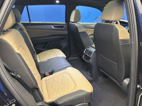 New 2026 Volkswagen Atlas Cross Sport SE image 25