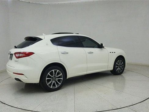 Used 2020 Maserati Levante S image 72