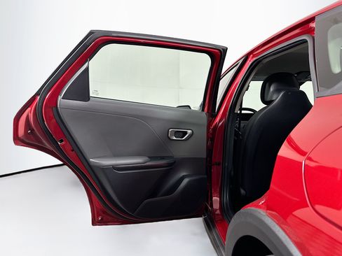 Used 2025 Kia K4 FWD image 25