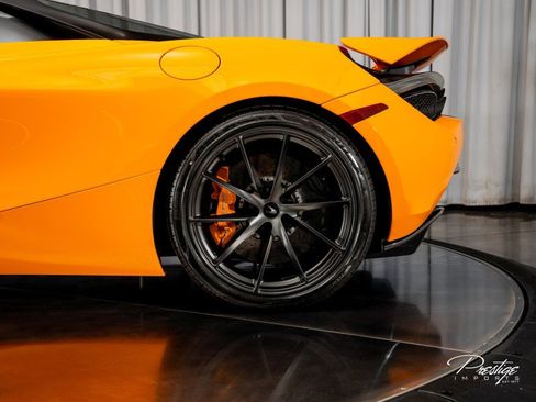 Used 2023 McLaren 720S Luxury RWD image 21