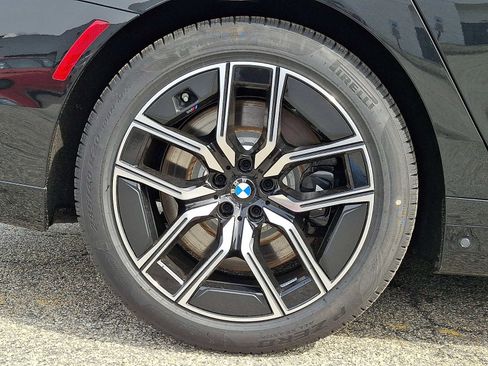 New 2026 BMW 760i xDrive w/ Executive Package AWD/4WD image 5