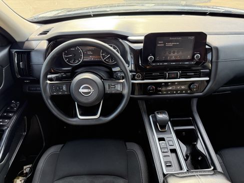 Used 2022 Nissan Pathfinder S image 13