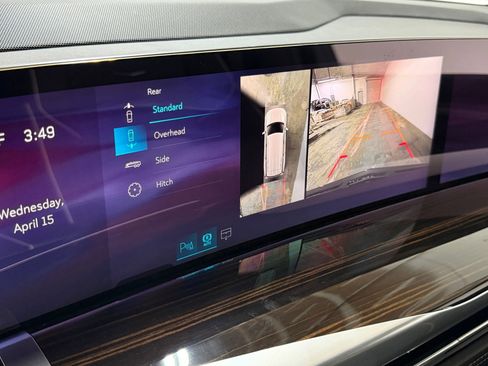New 2026 Cadillac Escalade Luxury w/ Touring Package AWD/4WD image 32