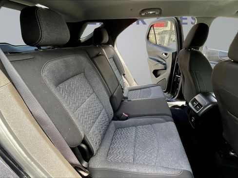 Used 2022 Chevrolet Equinox LT image 24