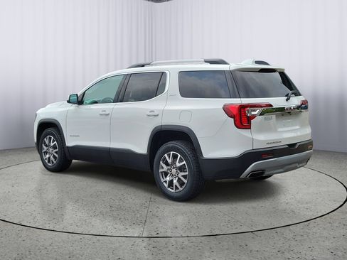 Used 2020 GMC Acadia SLT w/ Trailering Package FWD image 4