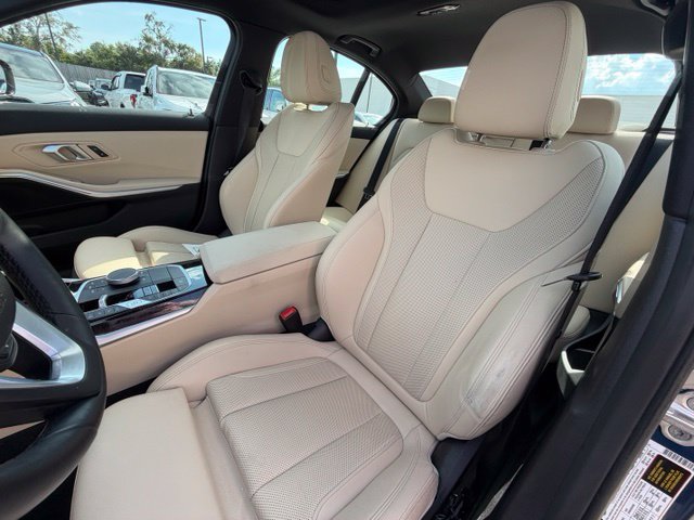 Used 2024 BMW 330i Sedan w/ Premium Package RWD image 16