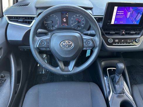 Used 2023 Toyota Corolla LE FWD image 27
