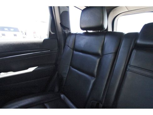 Used 2021 Jeep Grand Cherokee Limited RWD image 14
