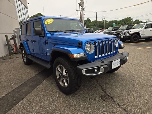 Used 2022 Jeep Wrangler Unlimited Sahara w/ Cold Weather Group AWD/4WD image 2