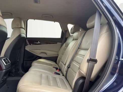 Used 2017 Kia Sorento EX FWD image 22