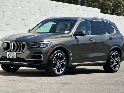 Used 2022 BMW X5 sDrive40i w/ Parking Assistance Package image 10