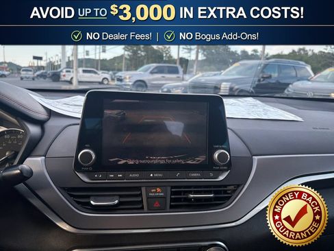 Used 2024 Nissan Altima 2.5 SR FWD image 30