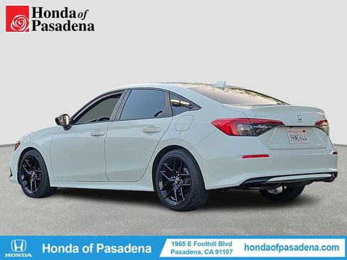 Used 2023 Honda Civic Sport image 7