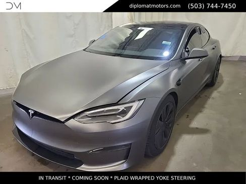 Used 2022 Tesla Model S Plaid image 1