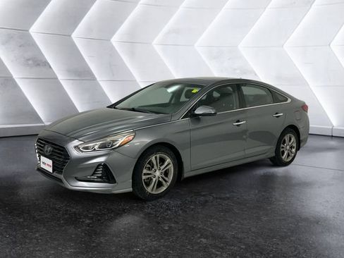 Used 2018 Hyundai Sonata Limited image 3