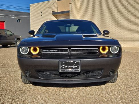 Used 2021 Dodge Challenger SXT image 10