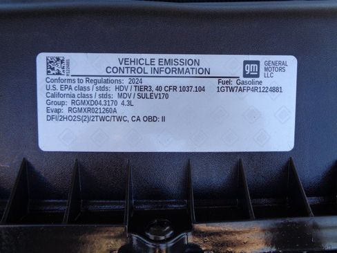 Used 2024 GMC Savana 2500 w/ Driver Convenience Package RWD image 13