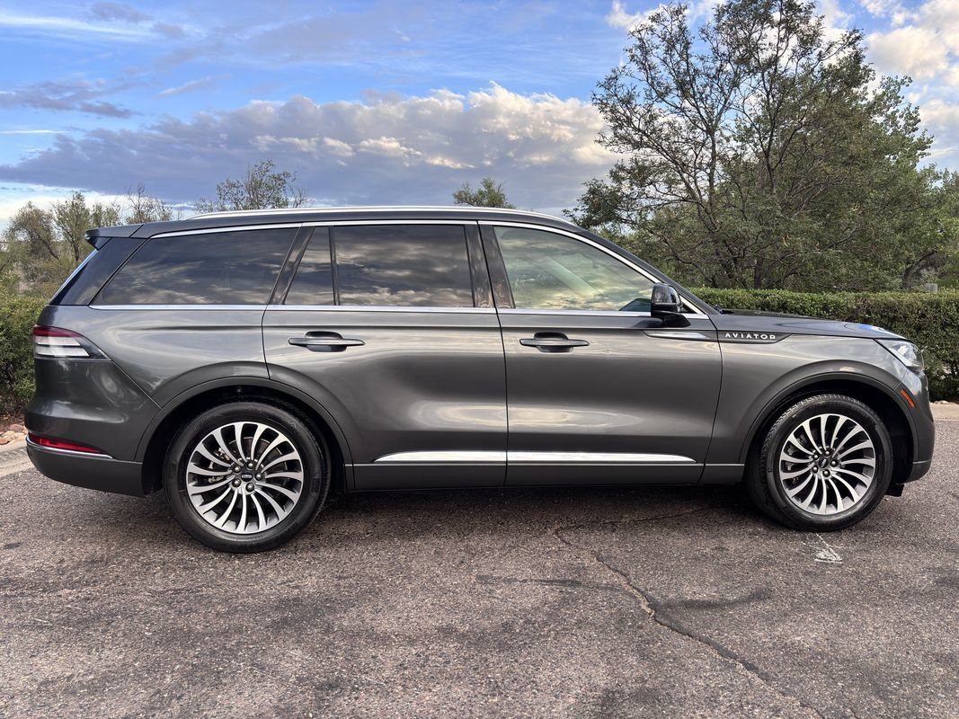 Used 2020 Lincoln Aviator Reserve RWD image 6