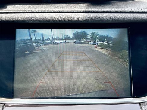 Used 2018 Cadillac XT5 Luxury w/ Driver Awareness Package image 14