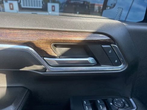 Used 2024 GMC Sierra 1500 Elevation AWD/4WD image 12