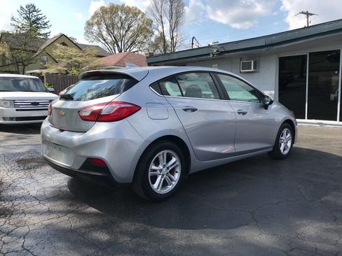 Used 2017 Chevrolet Cruze LT w/ Convenience Package FWD image 7