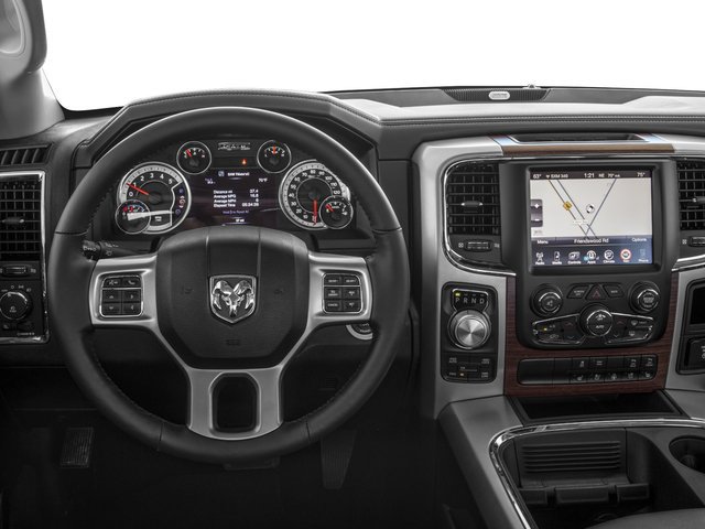 Used 2017 RAM 1500 Laramie AWD/4WD image 10