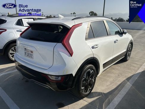 Used 2023 Kia Niro Wave FWD image 9