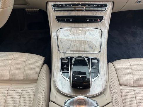 Used 2021 Mercedes-Benz E 450 4MATIC Cabriolet image 17