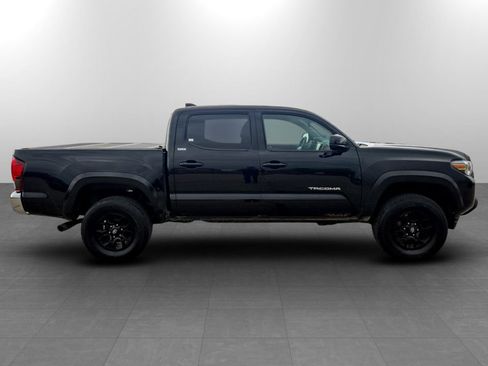 Used 2022 Toyota Tacoma SR5 image 4