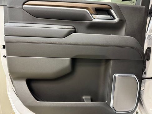 New 2025 Chevrolet Silverado 3500 High Country w/ Technology Package image 16