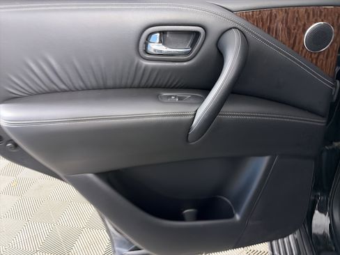 Used 2019 Nissan Armada SL w/ Premium Package image 38