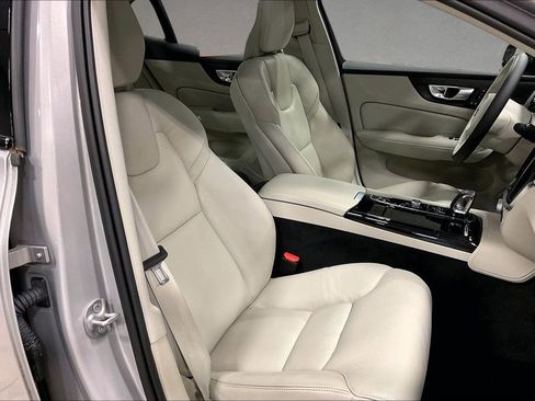 Certified 2024 Volvo S60 T8 Plus w/ Climate Package AWD/4WD image 29