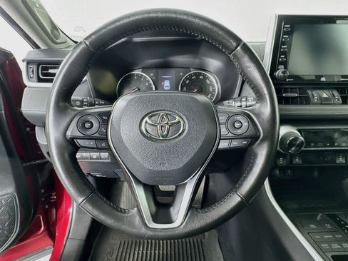 Certified 2021 Toyota RAV4 XLE Premium AWD/4WD image 11