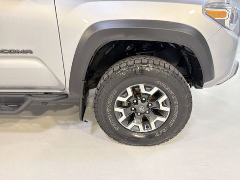Used 2021 Toyota Tacoma TRD Off-Road AWD/4WD image 28