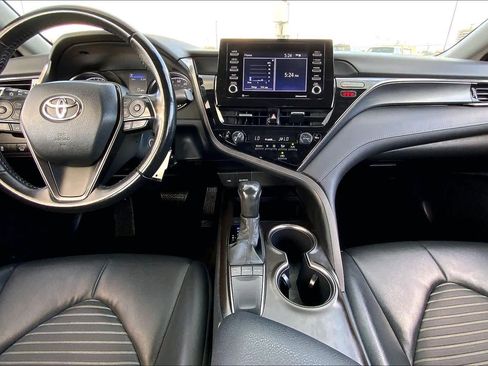 Used 2022 Toyota Camry SE image 14