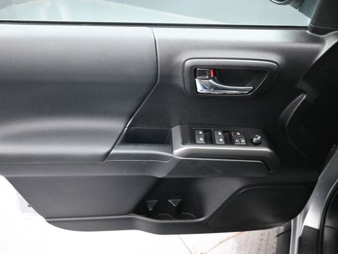 Used 2023 Toyota Tacoma TRD Sport image 24