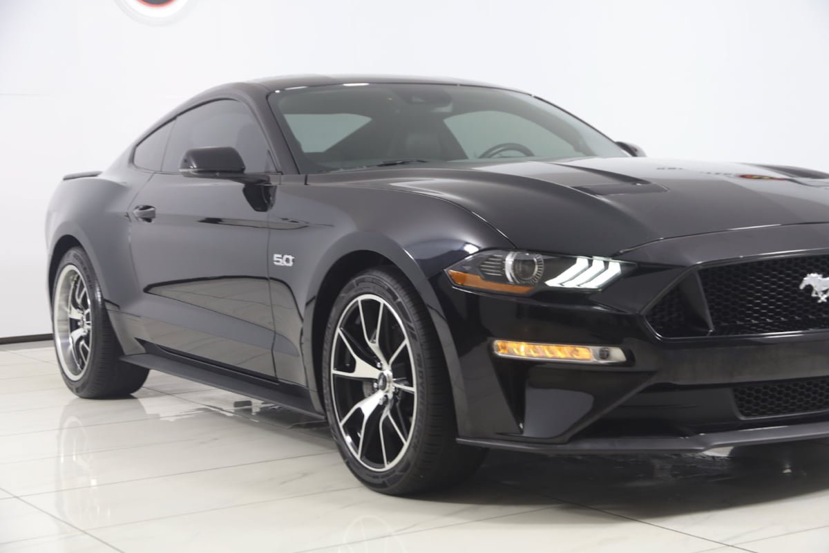 Used 2019 Ford Mustang GT Premium w/ Equipment Group 401A RWD image 41