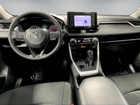 Used 2022 Toyota RAV4 XLE image 8