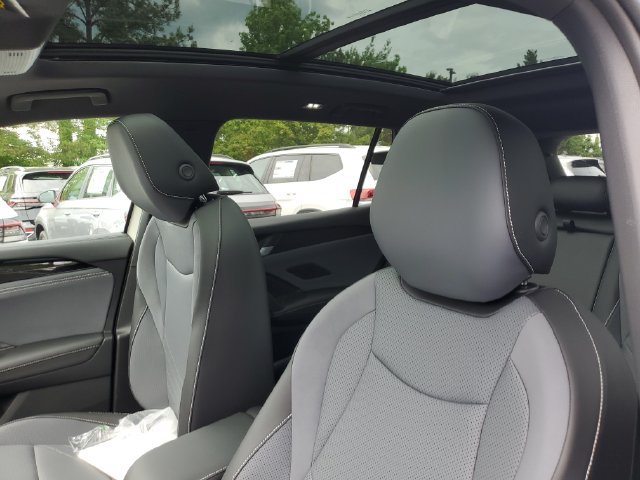 New 2026 Volkswagen Tiguan SE R-Line FWD image 16
