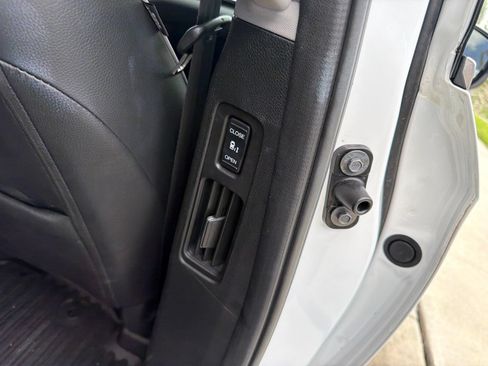 Used 2023 Honda Odyssey Elite image 35
