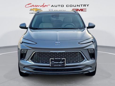 Used 2024 Buick Encore GX Avenir w/ Avenir Technology Package image 2