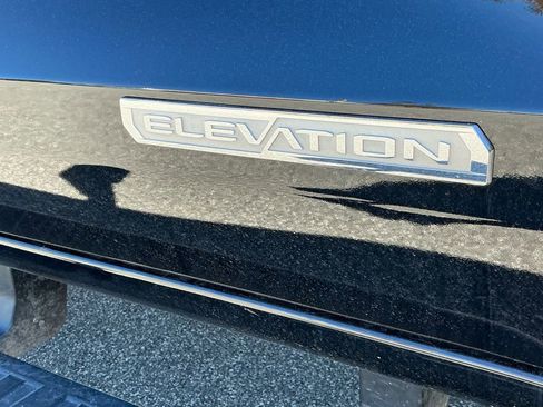 Certified 2024 GMC Canyon Elevation w/ Elevation Premium Package image 18